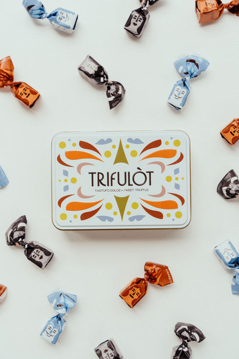 Trifulot Sweet Truffles Gift Tin: Elegantly crafted tin with 15 assorted truffle pieces, ideal for festive celebrations and sharing with colleagues.